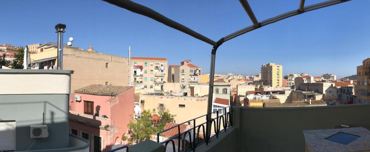La Luna Appartamento Con Terrazza E Due Camere Cagliari Eksteriør bilde